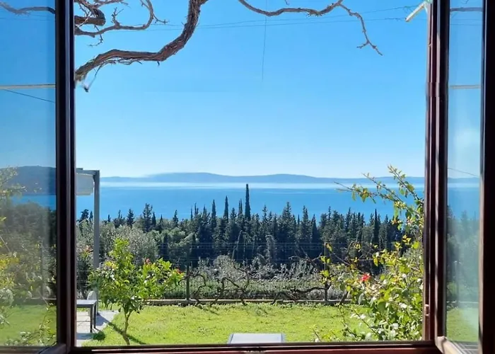 Vakantiehuis Mediterranean House - Forest Marjan *